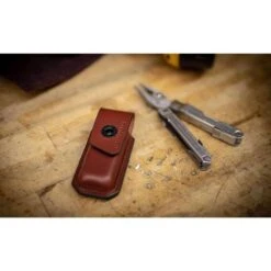 Étui Cuir Tanné Végétal Taille Moyenne - AINSWORTH Pour Pince LEATHERMAN -Pêche Passion Soldes etui cuir tanne vegetal taille moyenne ainsworth pour pince leatherman 3